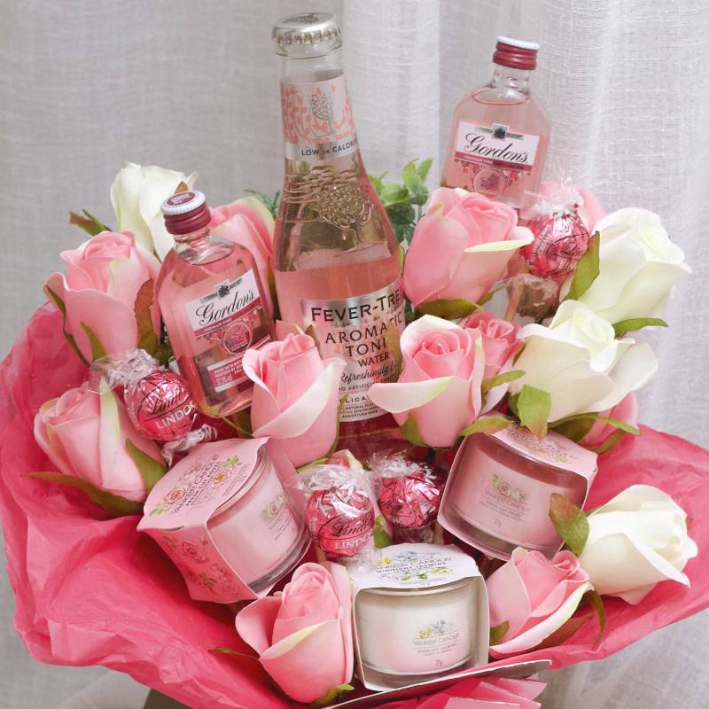 Pink Gin and Tonic, Lindor and Yankee Candle Bouquet