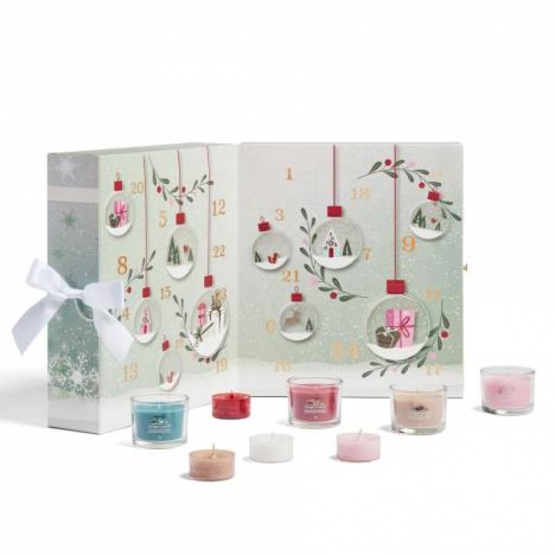 Yankee Candle Christmas 2022 Advent Calendar Book